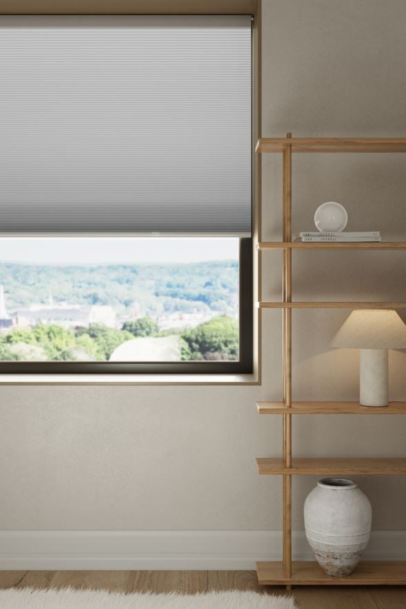 Pimendav topelt-voldikkardin valge - 2