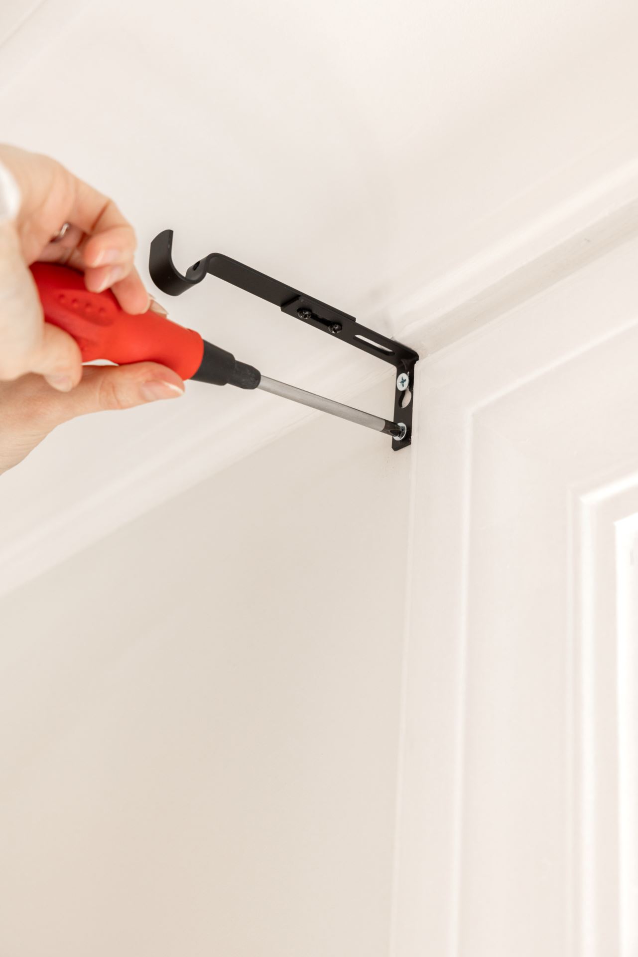 Kardinapuu must - 18