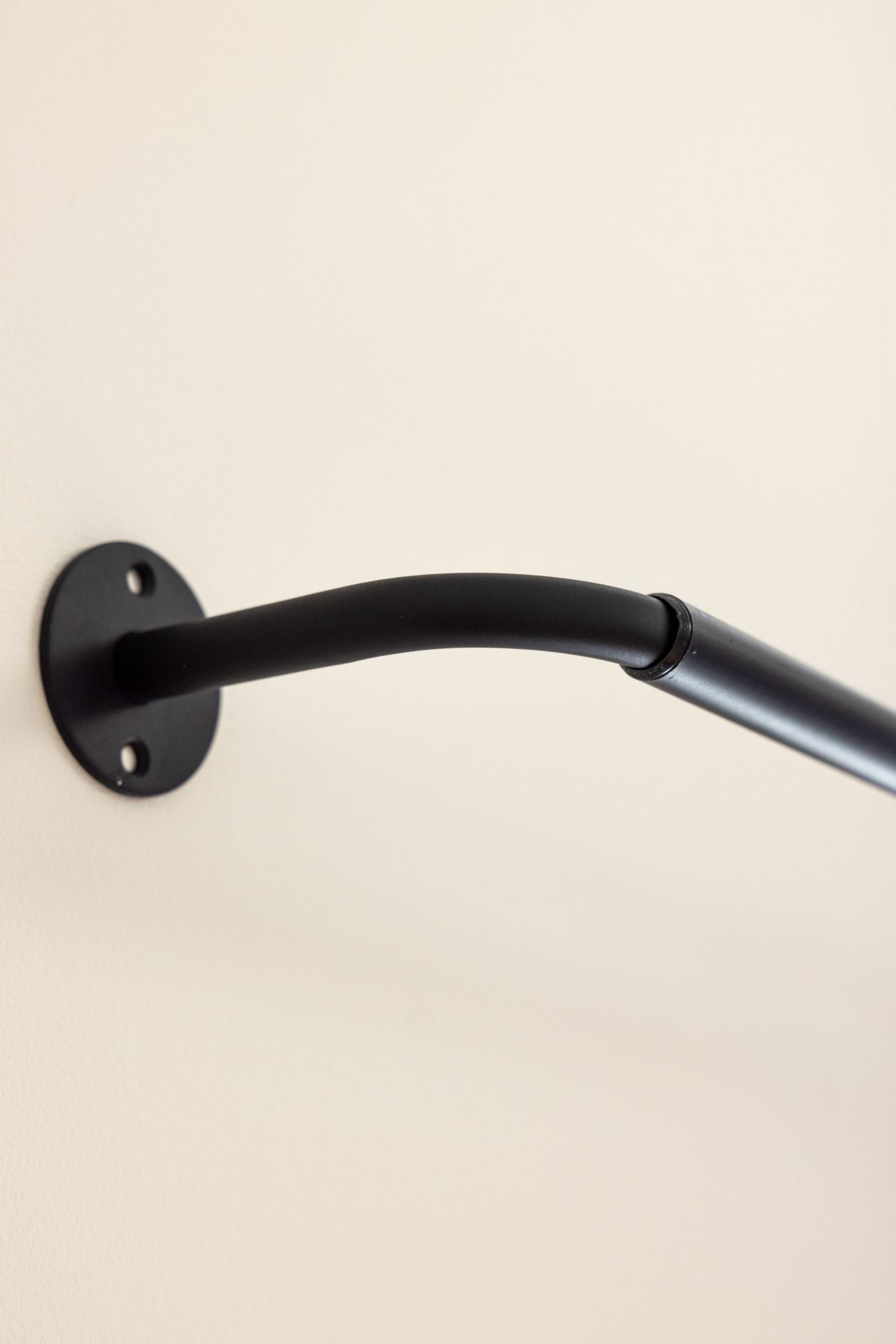 Kardinapuu must - 14