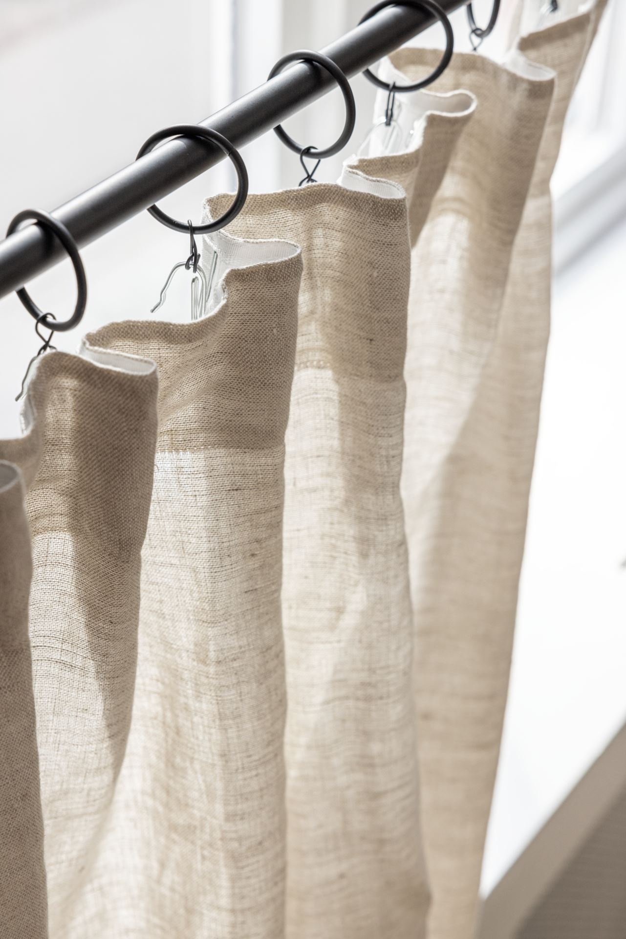 Kardinapuu must - 12