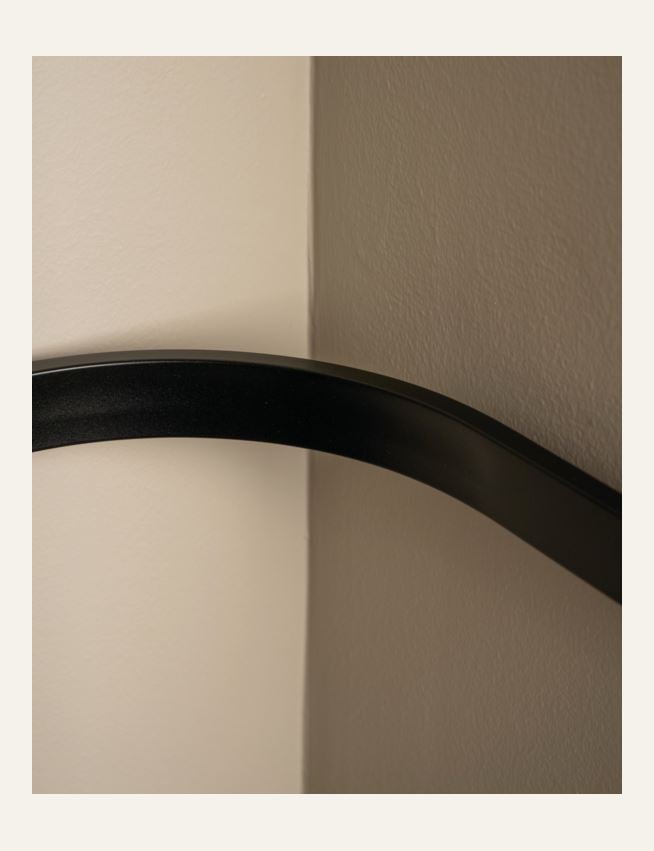 Kardinasiini nurgaliides 90° must - 2