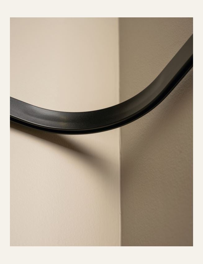 Kardinasiini nurgaliides 90° must - 3