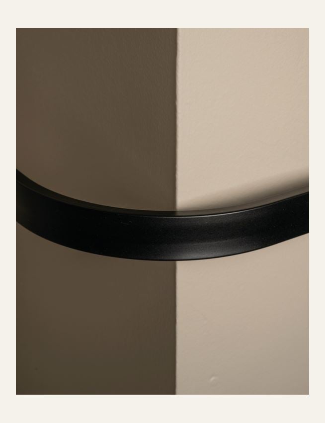 Kaarjas liides 90° must - 3