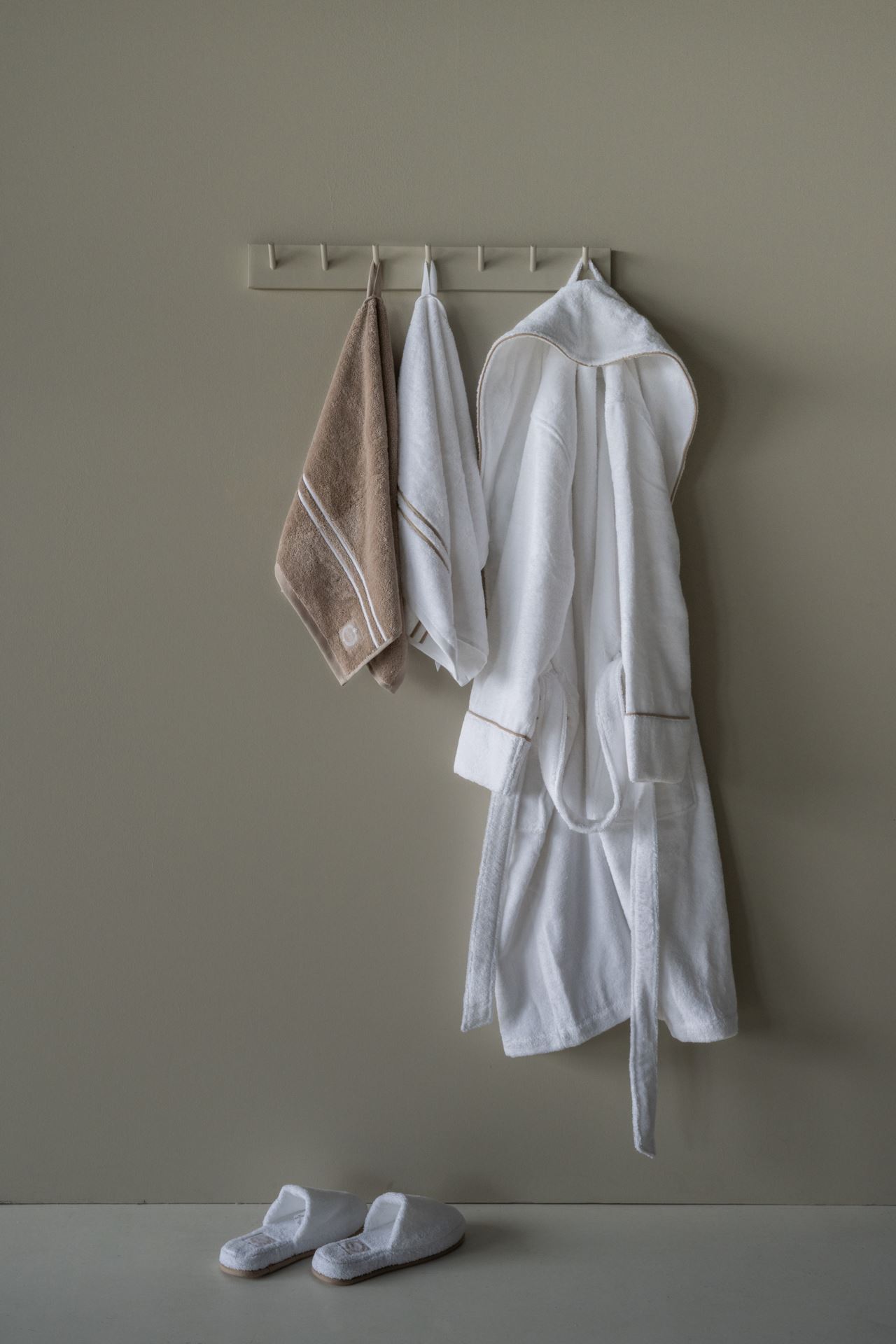 Hommikumantel valge - 2