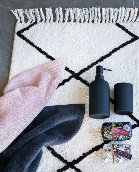 Hambaharjatops must - 2