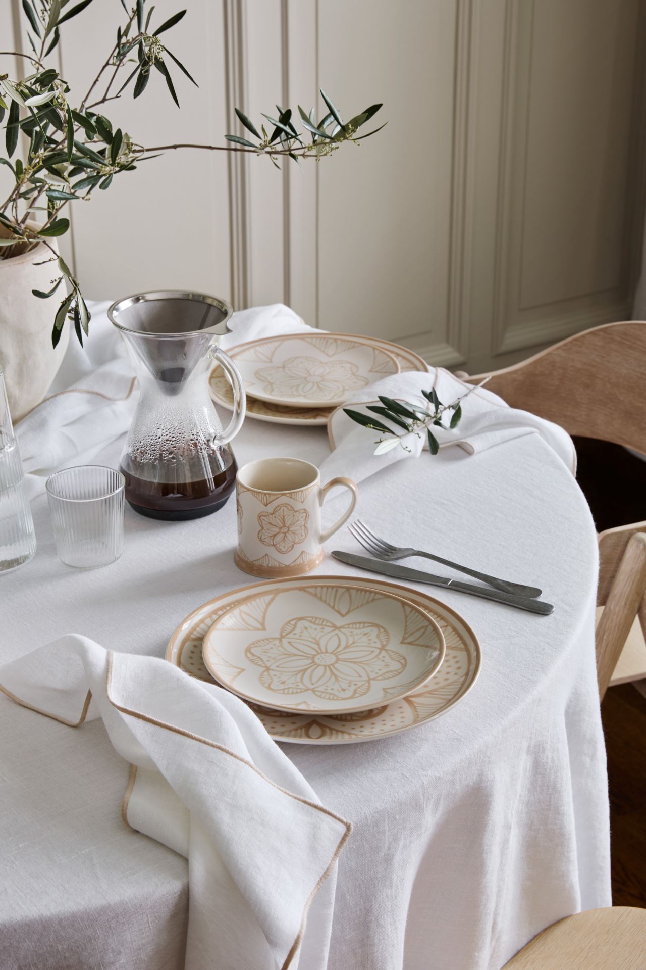 Ümmargune linane laudlina valge - 6