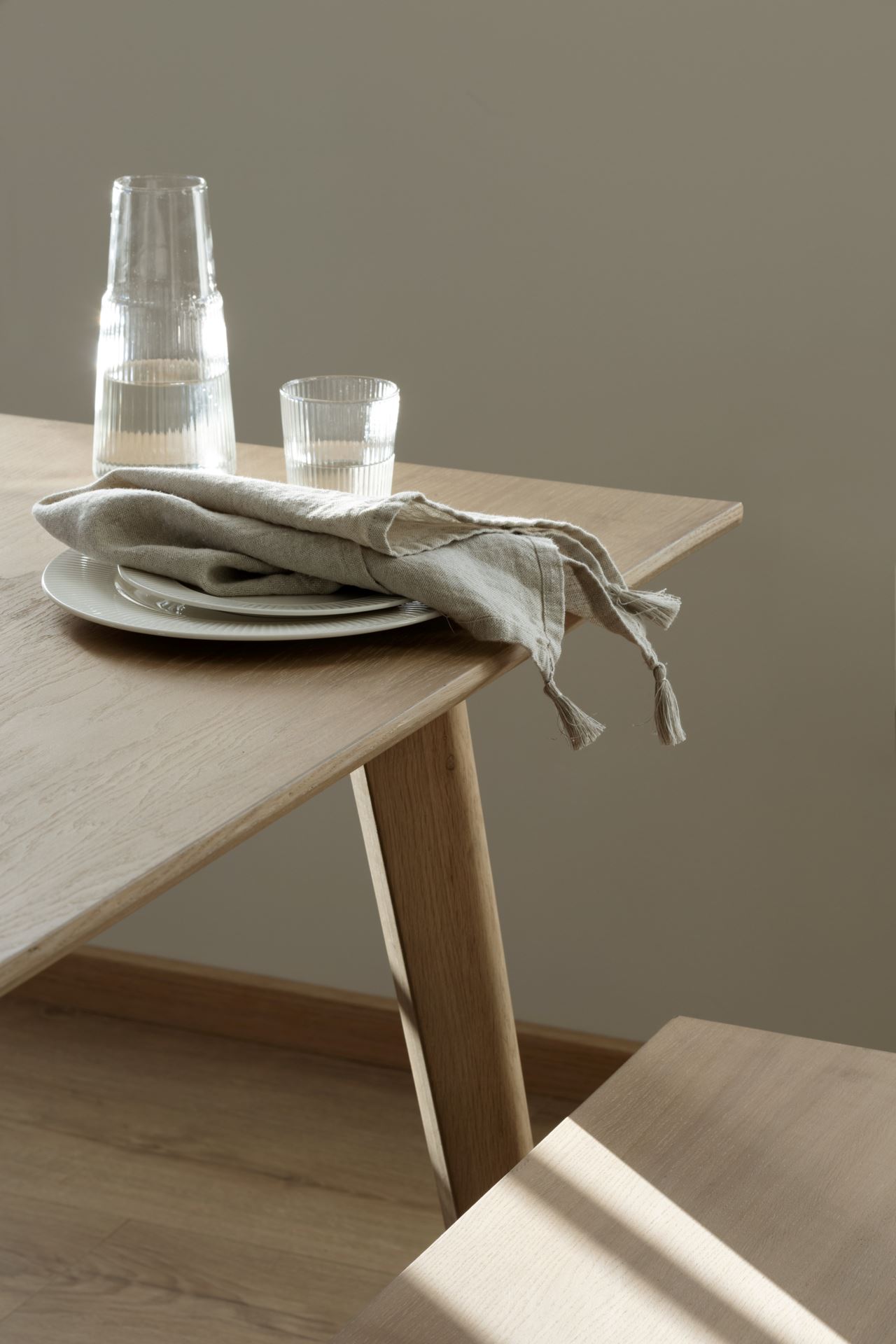 Söögilaud naturaalne toon - 10