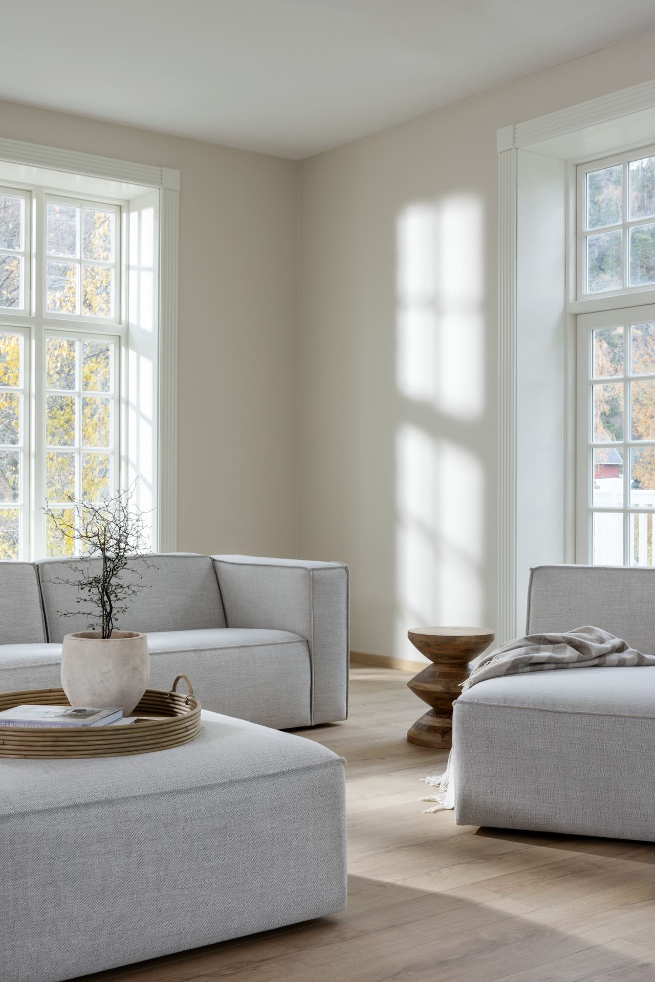 4-kohaline nurgadiivan avatud paremale naturaalne toon - 4