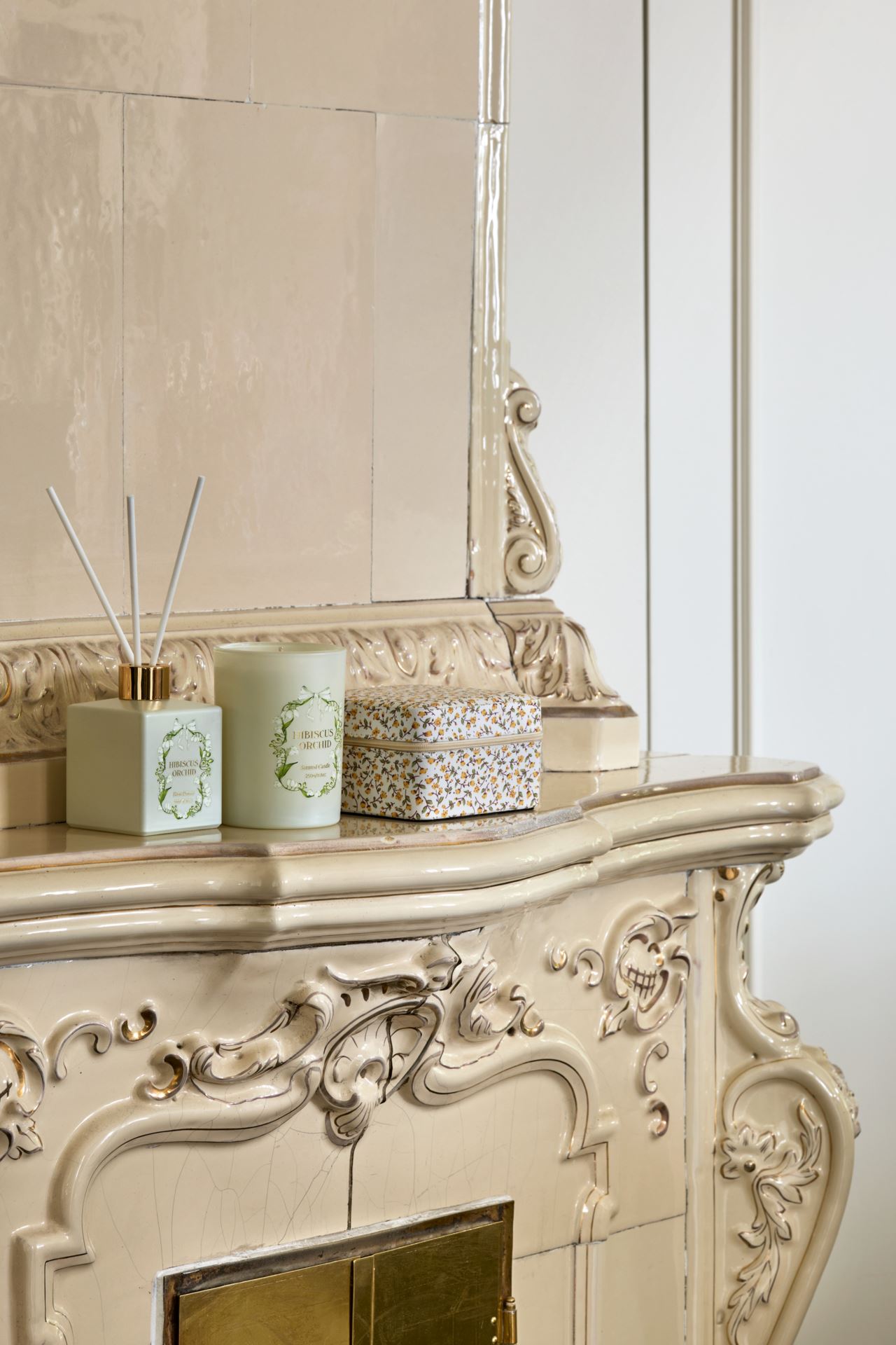 Lõhnaküünal heleroheline - 2