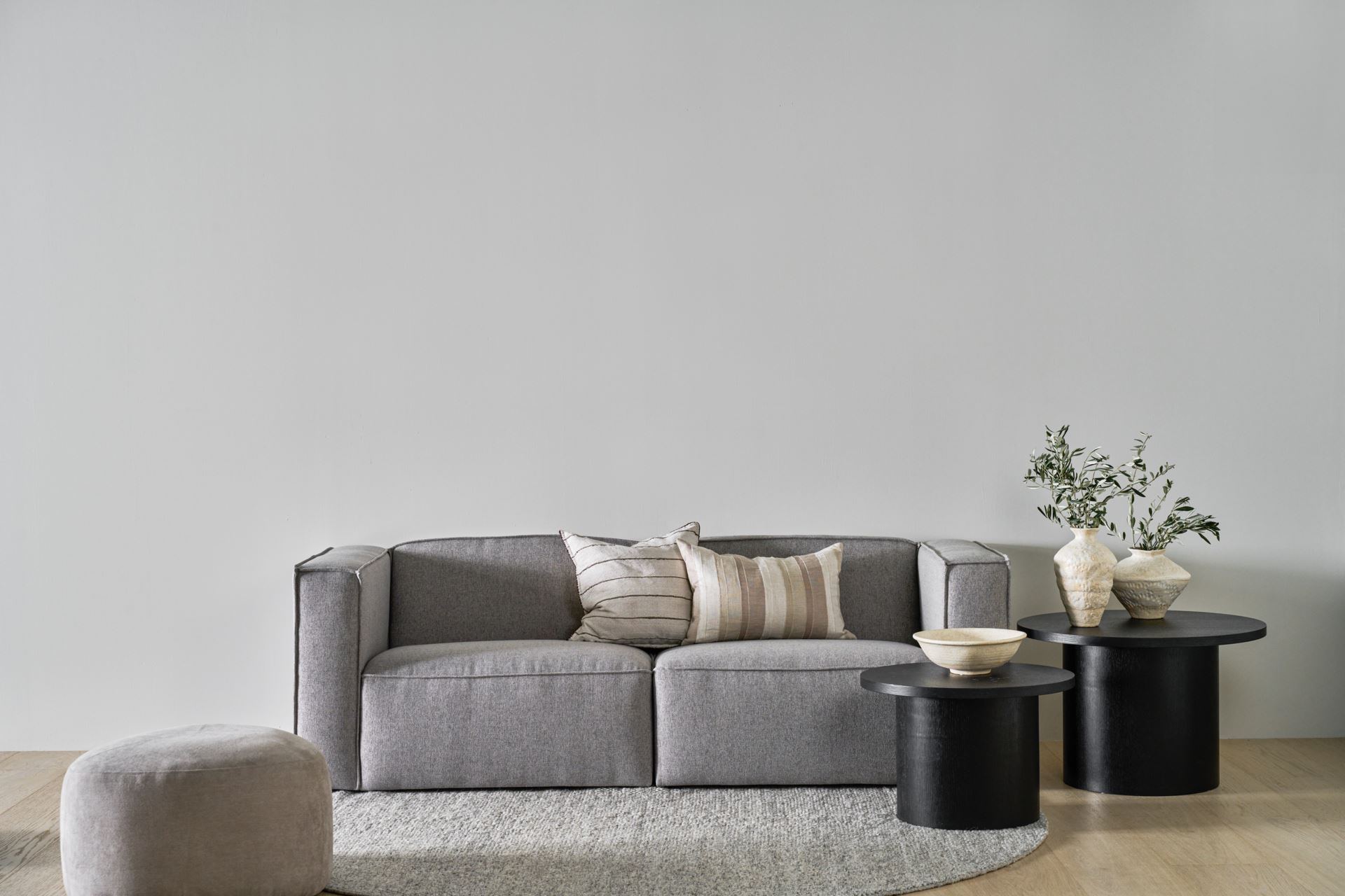 1,5-kohaline mooduldiivan/ käetugi paremal hall - 8