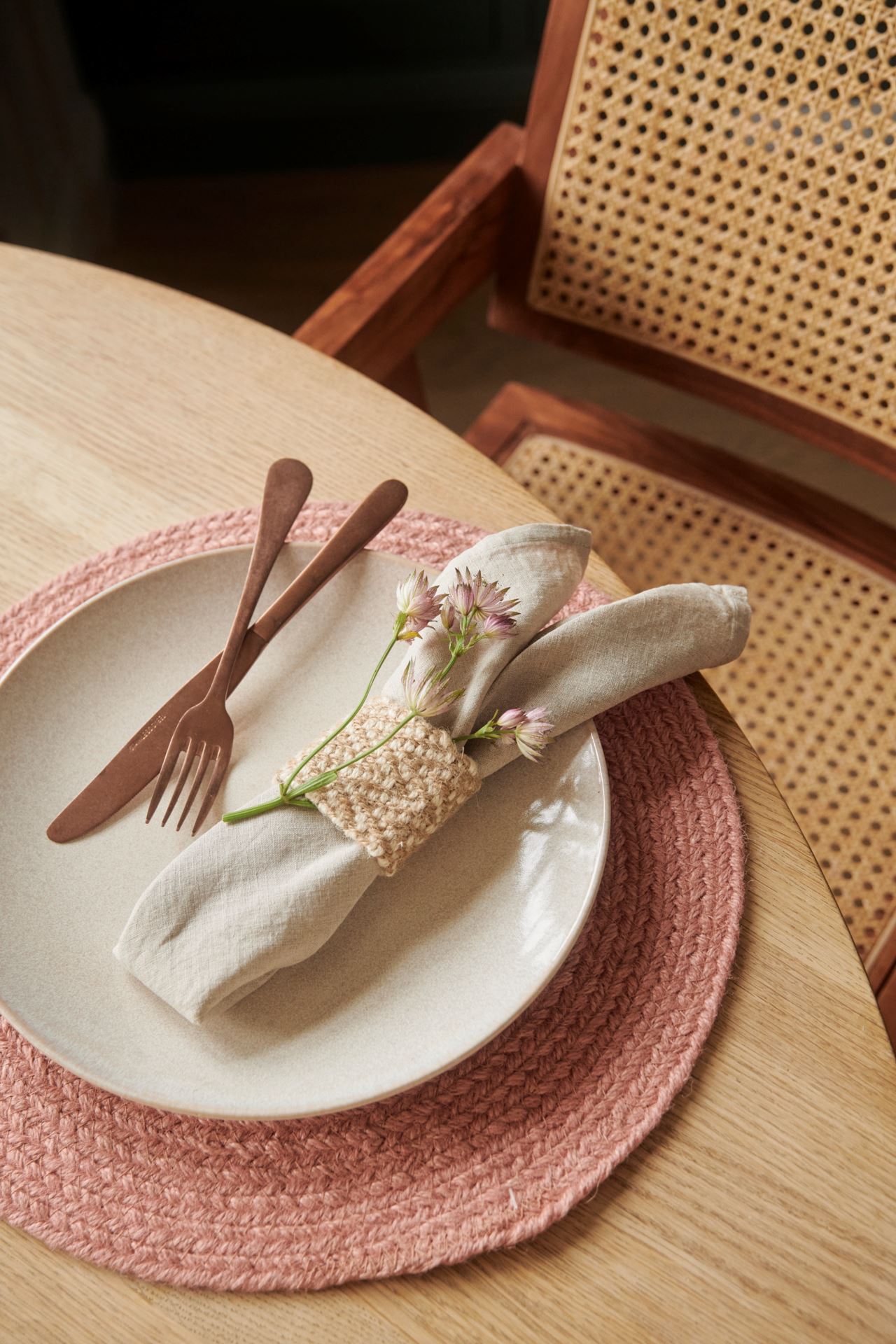 Õhtusöögi taldrik hele beige - 5