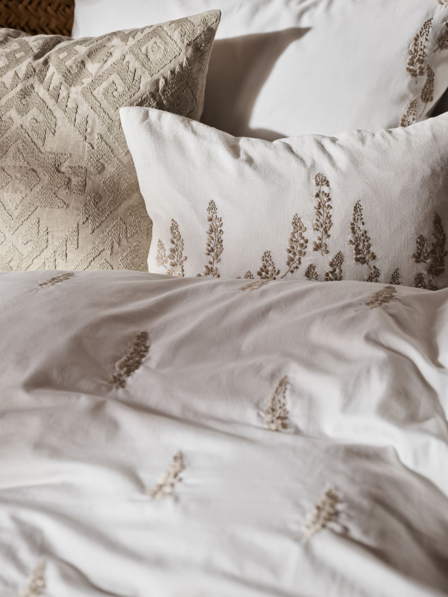 Dekoratiivpadja kate naturaalne toon - 2