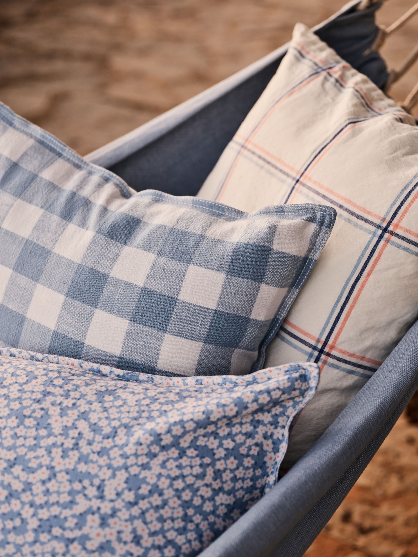 Dekoratiivpadi mitmevärviline - 2