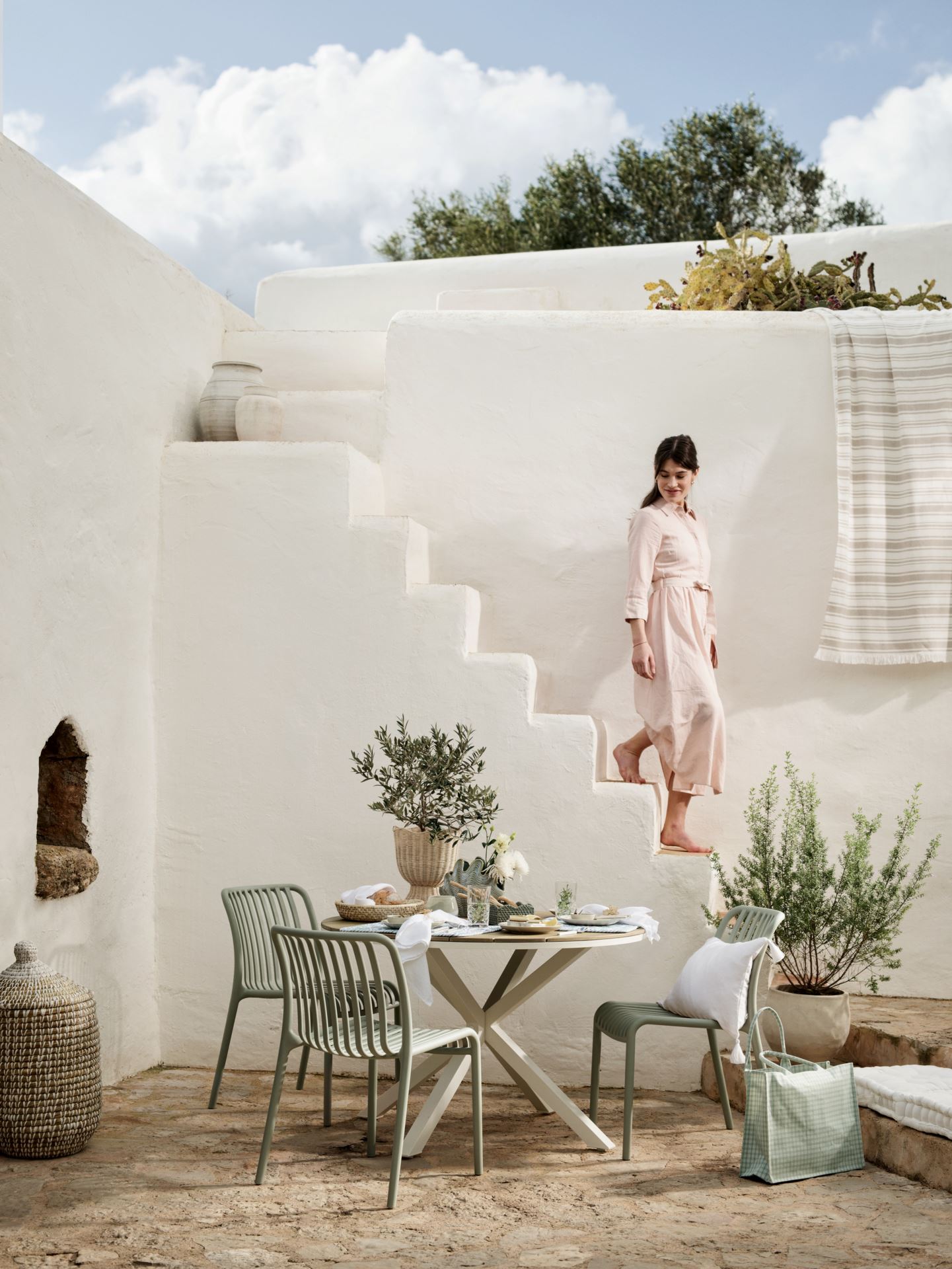 Aiatool hallikaspruun - 4