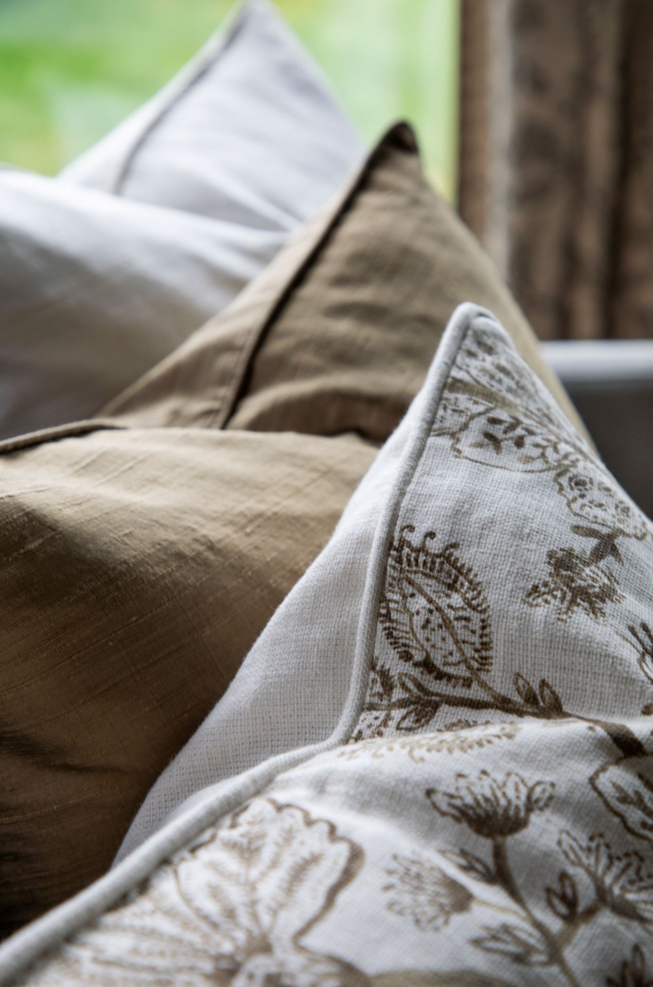 Dekoratiivpadja kate kuldne - 6