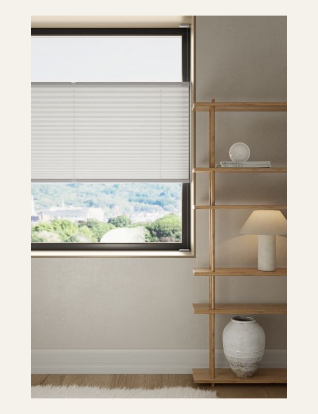 Valgust filtreeriv voldikkardin valge - 3