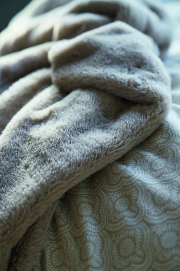 Karusnahast pleed naturaalne toon - 2