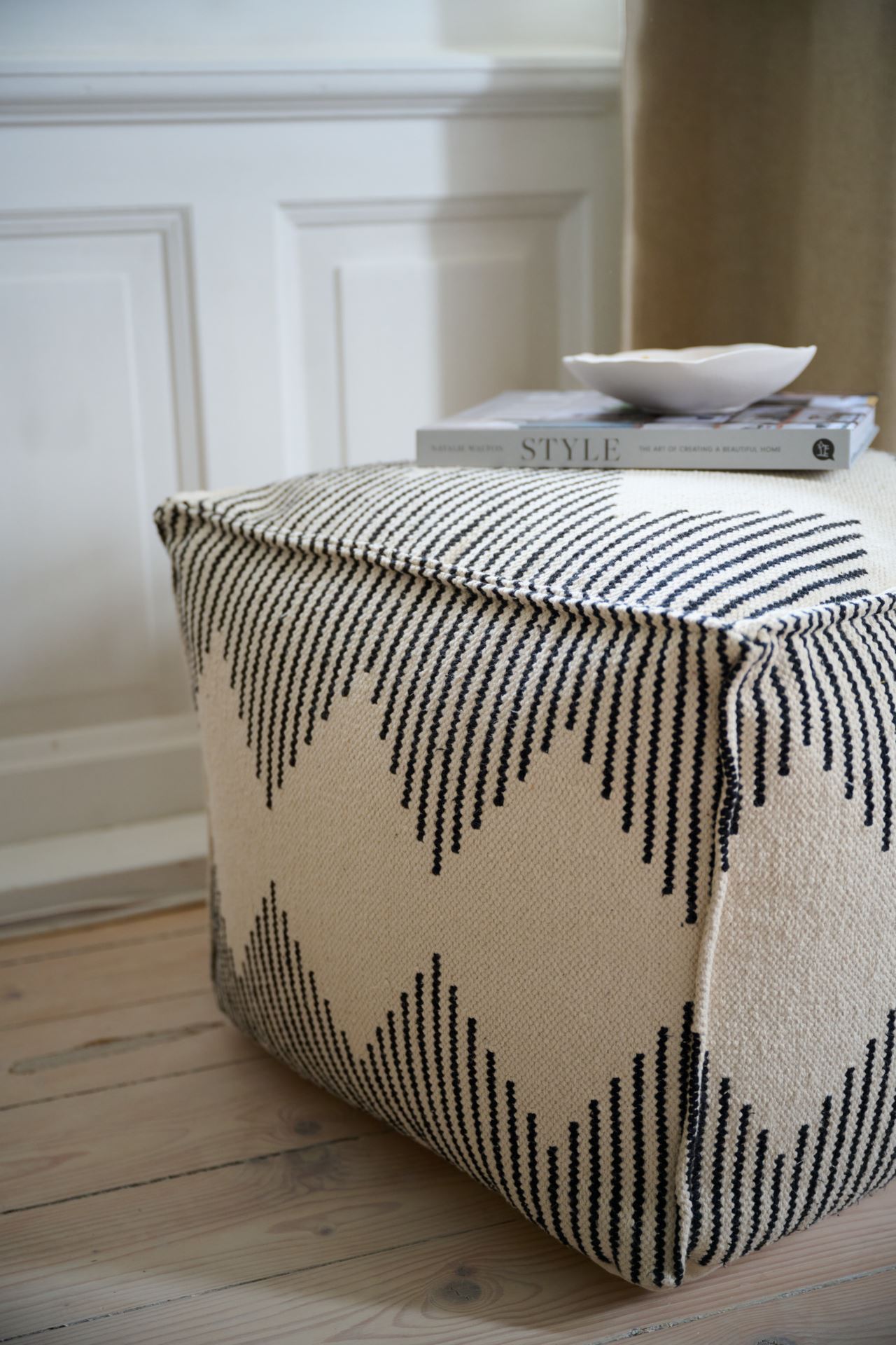 Tumba loodusvalge - 50x50x45cm loodusvalge - 1