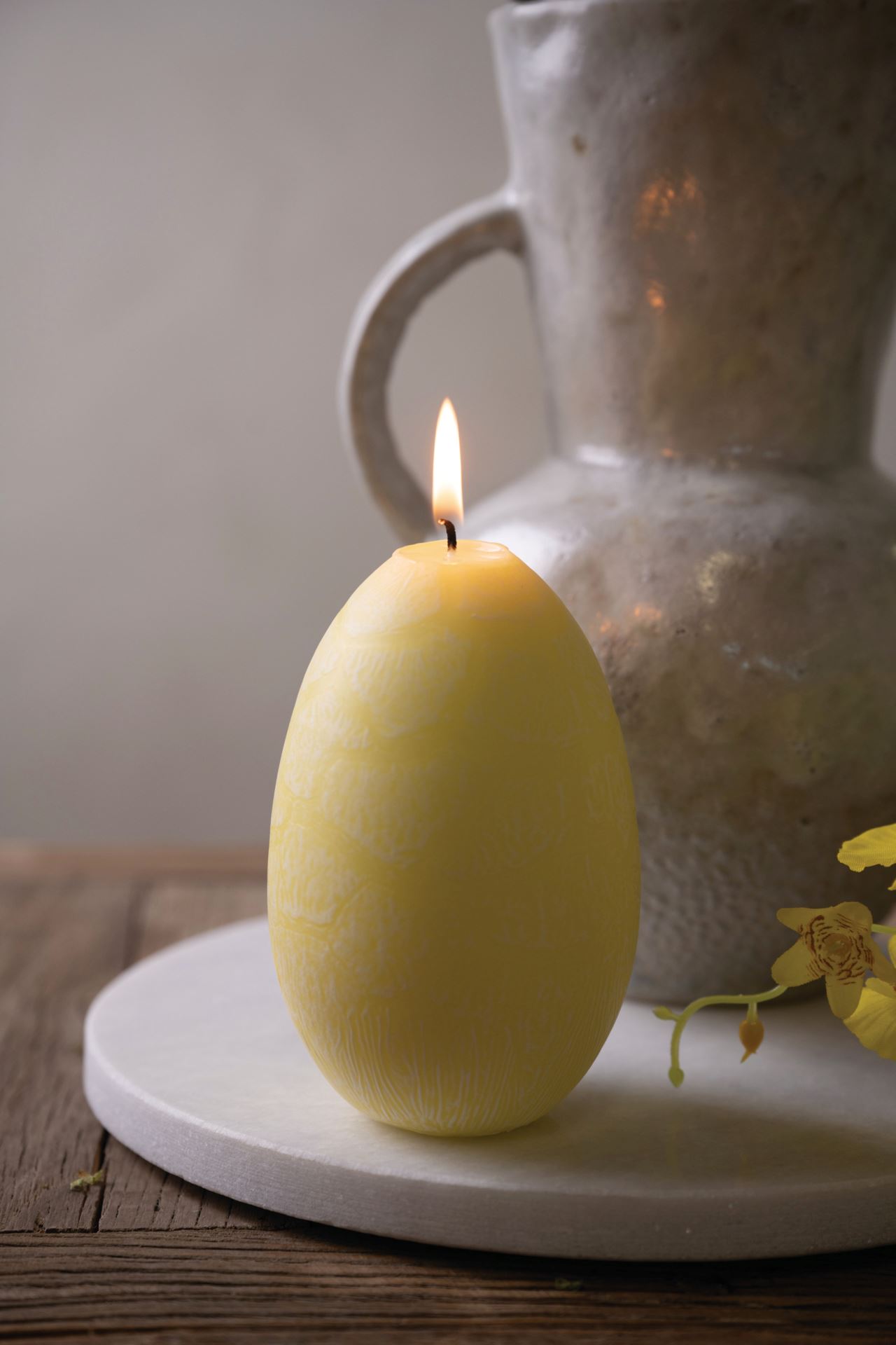 Dekoratiivküünal hele kollane - 2