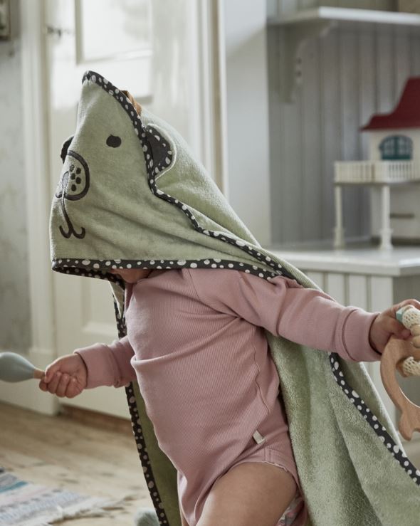 Kapuutsiga rätik roheline - 2