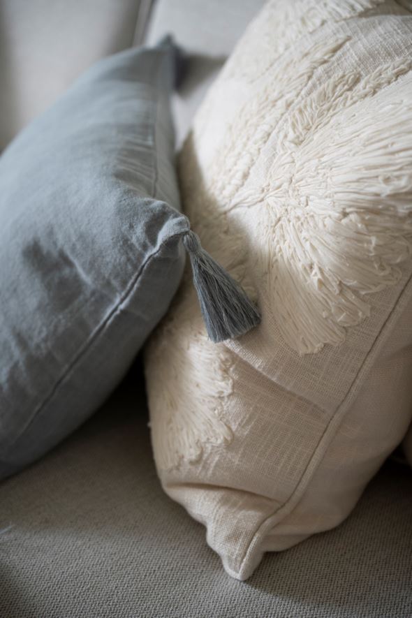 Dekoratiivpadja kate hele sinine - 2