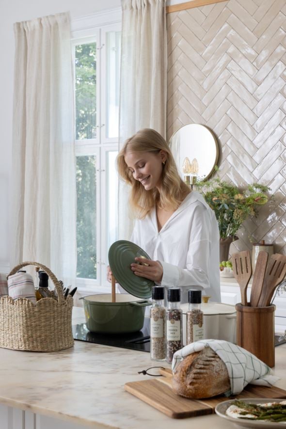 Malmist pott ümmargune heleroheline - 2