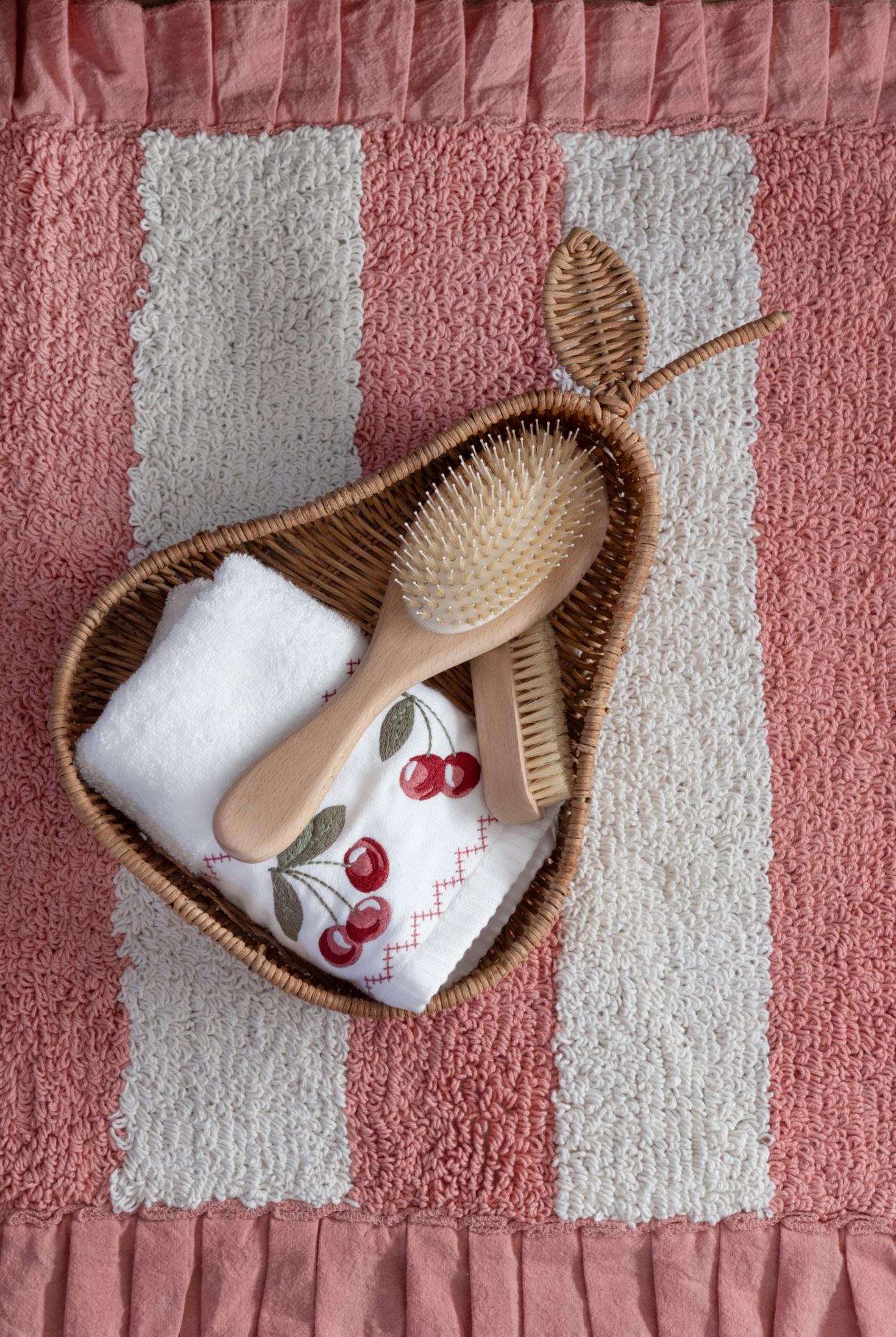 Juuksehari naturaalne toon - 2