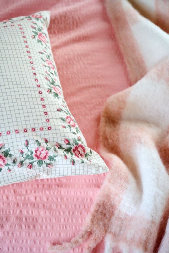 Voodipesukomplekt krepp-puuvillane heleroosa - 2