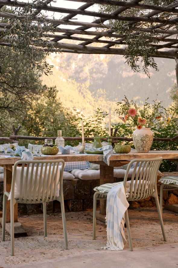 Aiatool hallikasroheline - 2