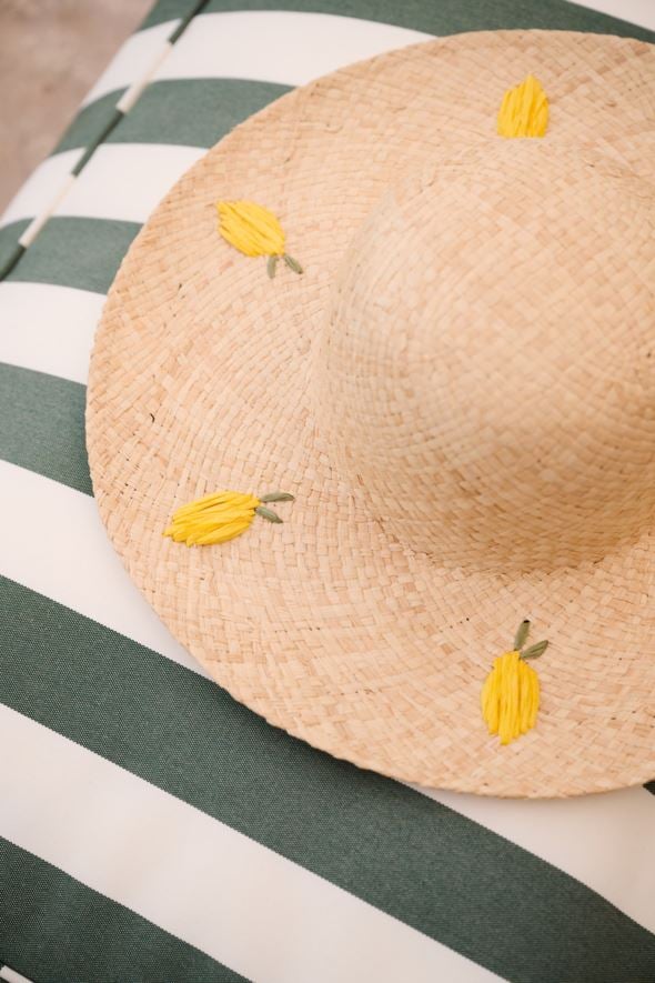 Õlgkübar mitmevärviline natuur - 2