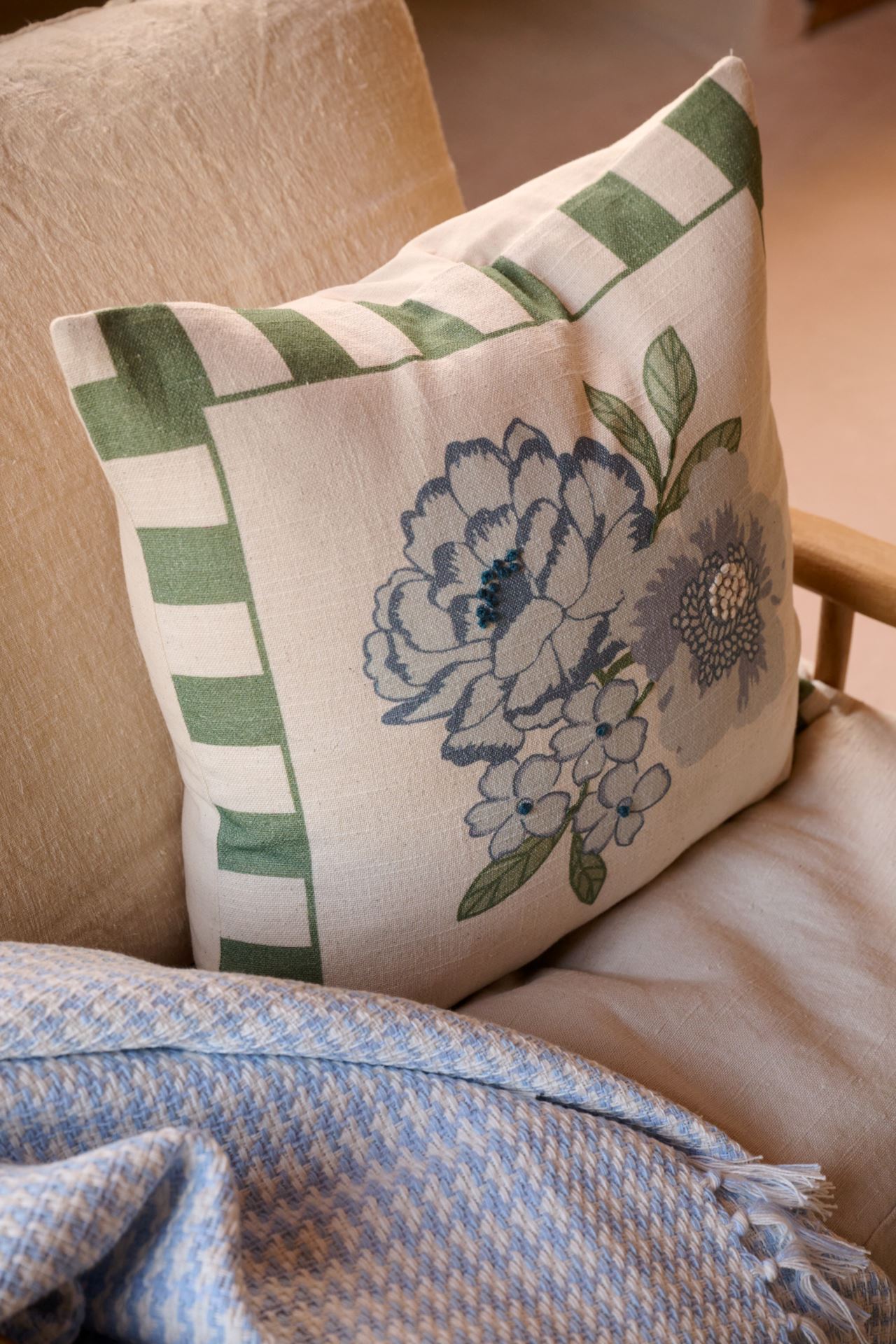 Dekoratiivpadja kate mitmevärviline - 3