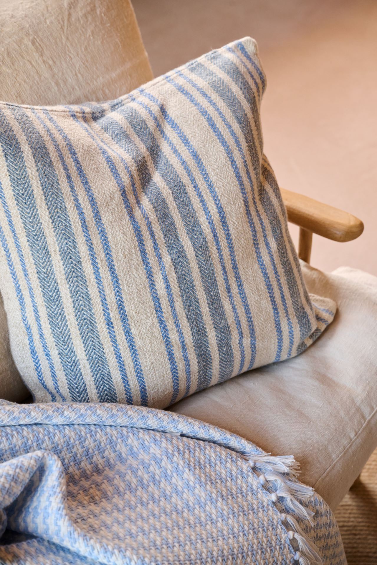 Dekoratiivpadja kate mitmevärviline/sinine - 2