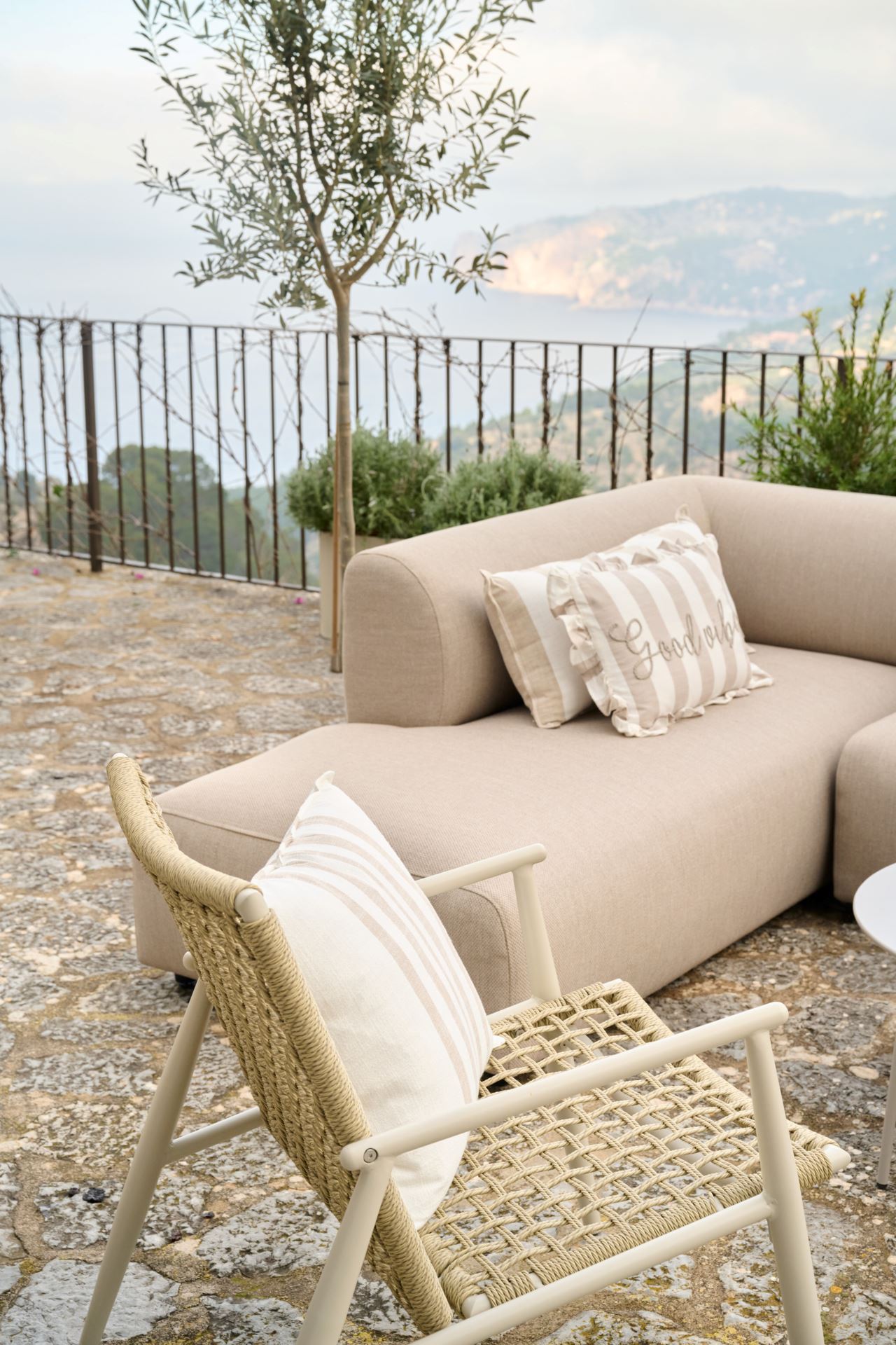 Dekoratiivpadi beež - 4