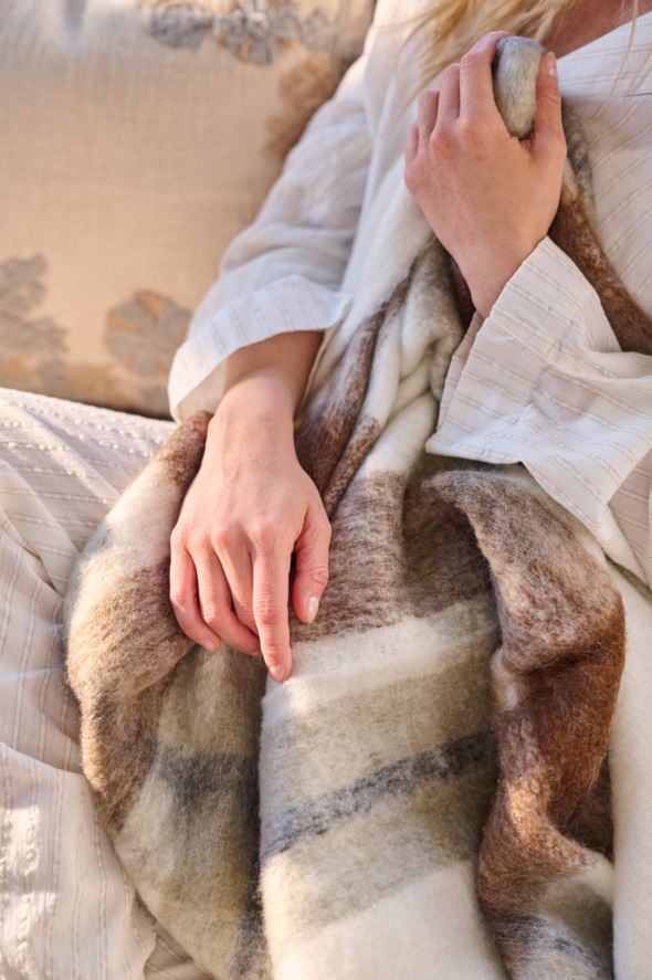 Pleed mitmevärviline/pruun - 2