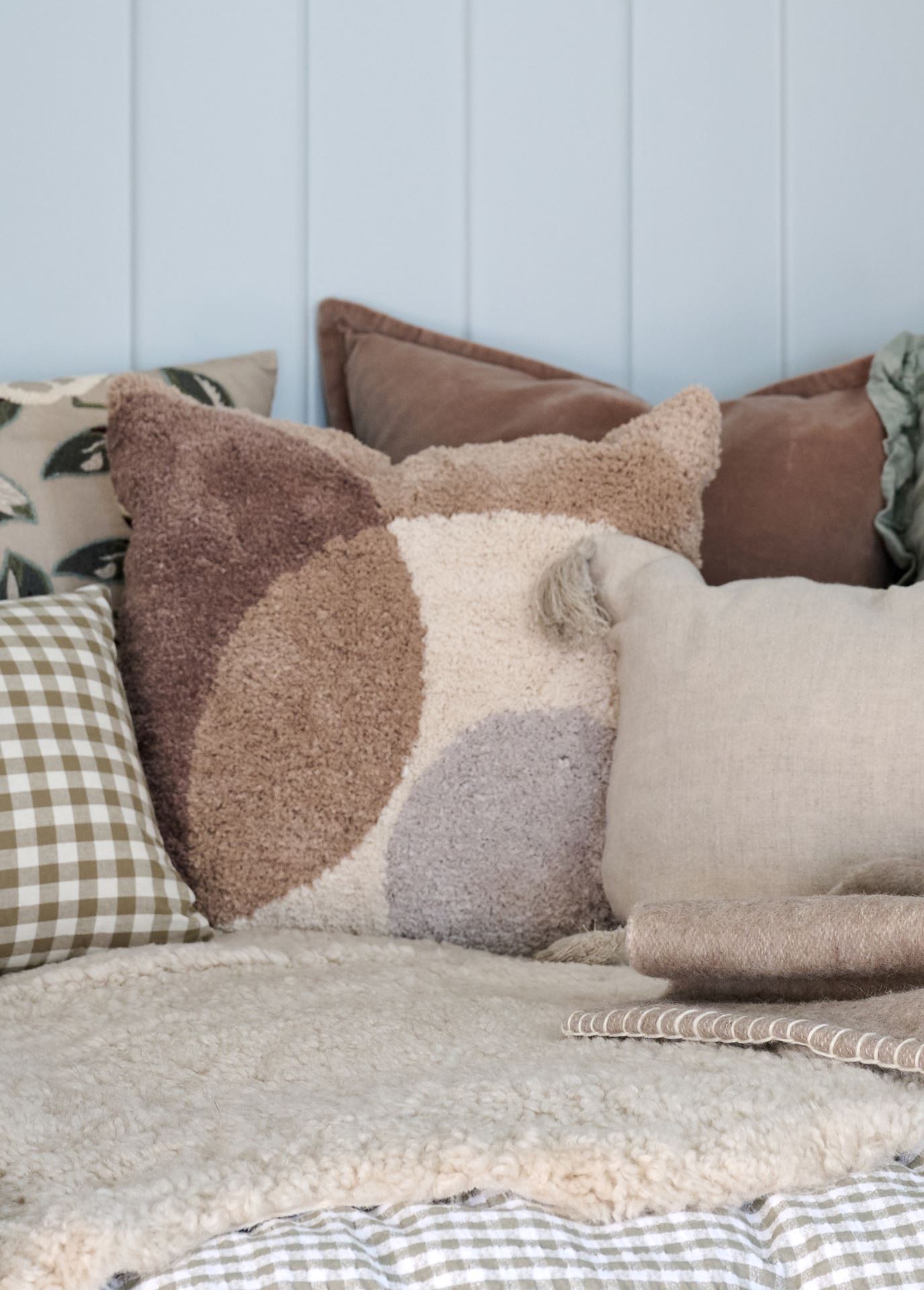 Dekoratiivpadja kate mitmevärviline/beez - 2