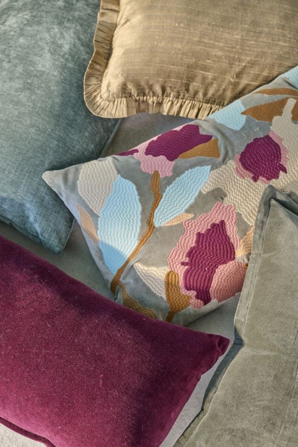 Dekoratiivpadja kate kuldne - 3