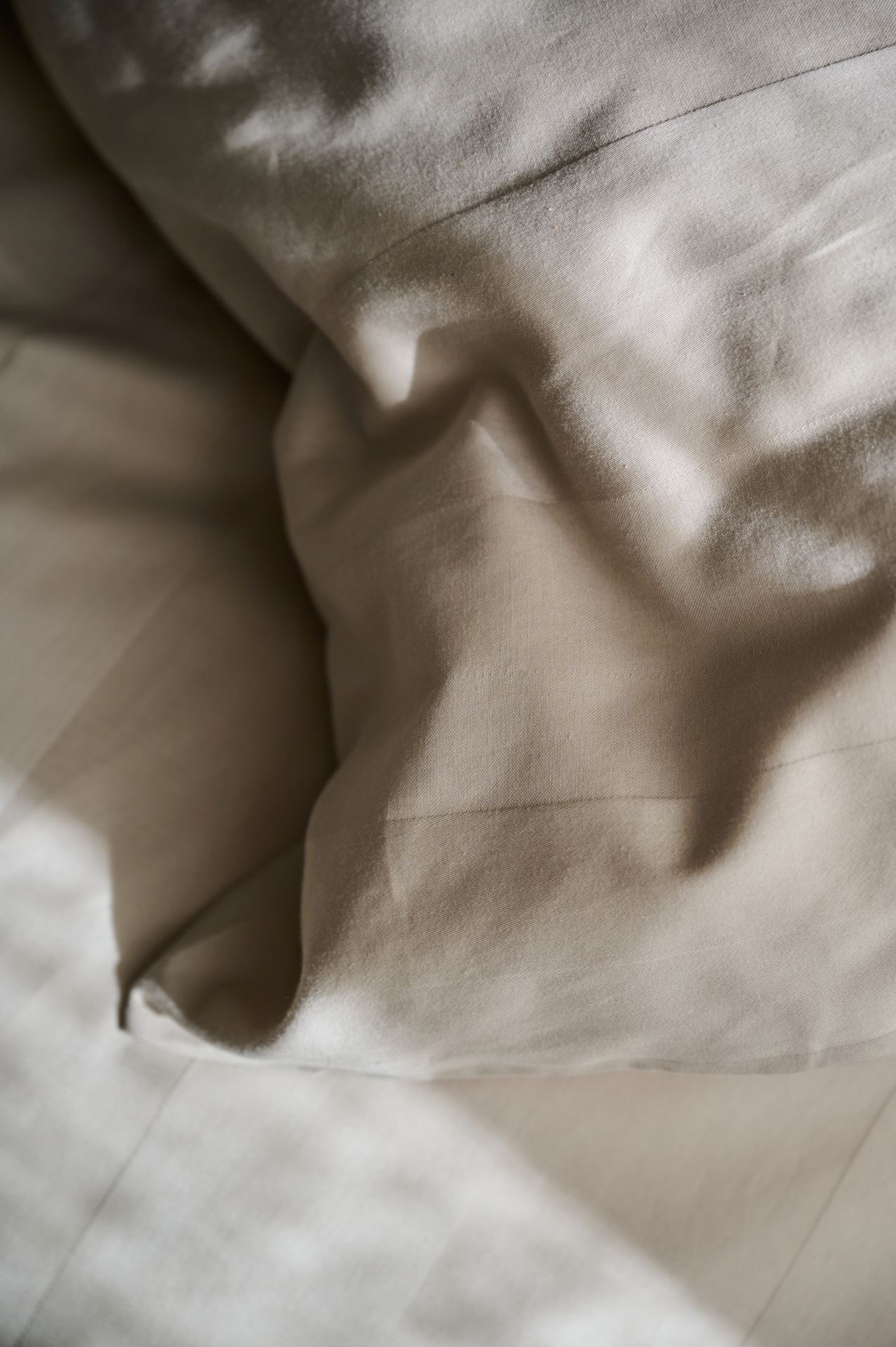 Voodipesukomplekt satiinpuuvillane hele beige - 3