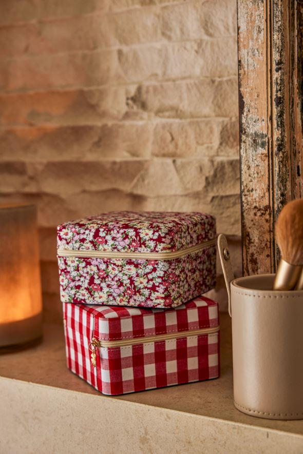 Meigipintslite hoiukarp beež - 2