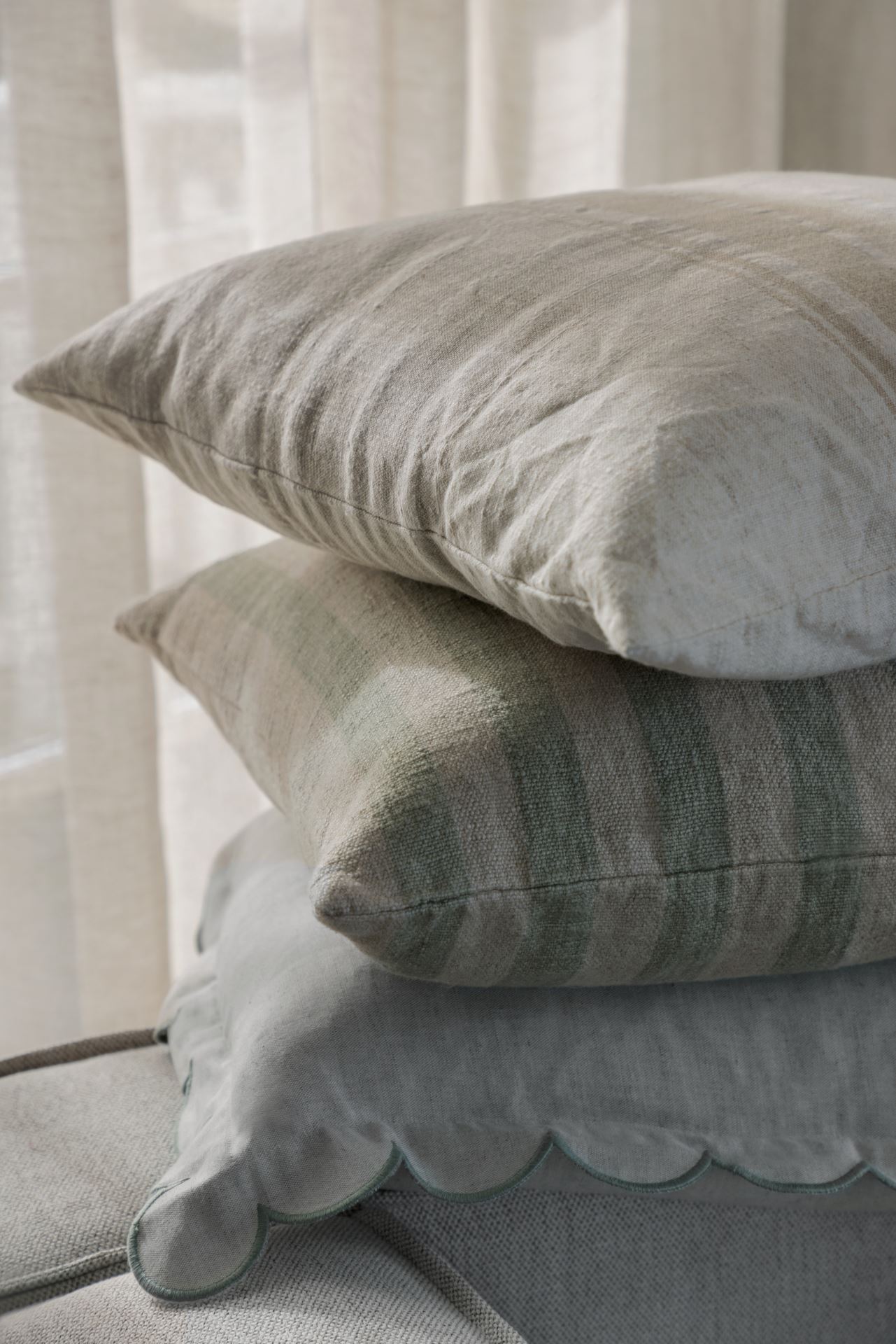 Dekoratiivpadja kate heleroheline - 3