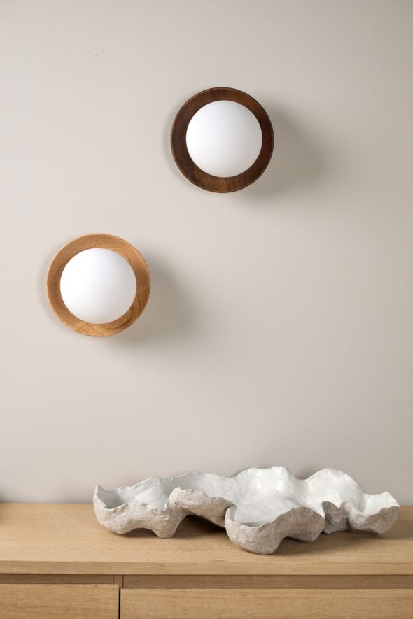 Seinavalgusti pruun - 3