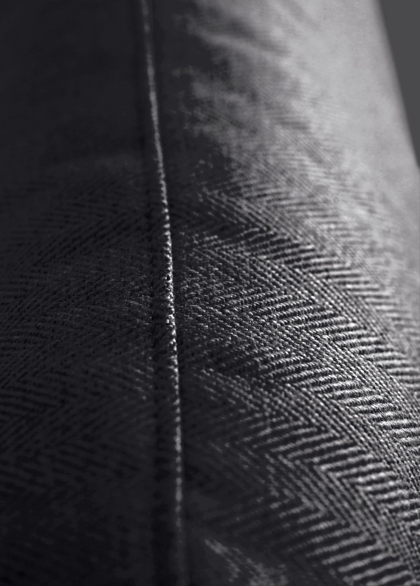 3-kohaline diivan must - 5