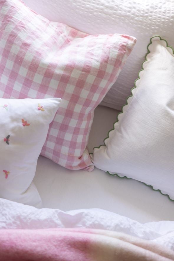 Dekoratiivpadja kate roosa - 3