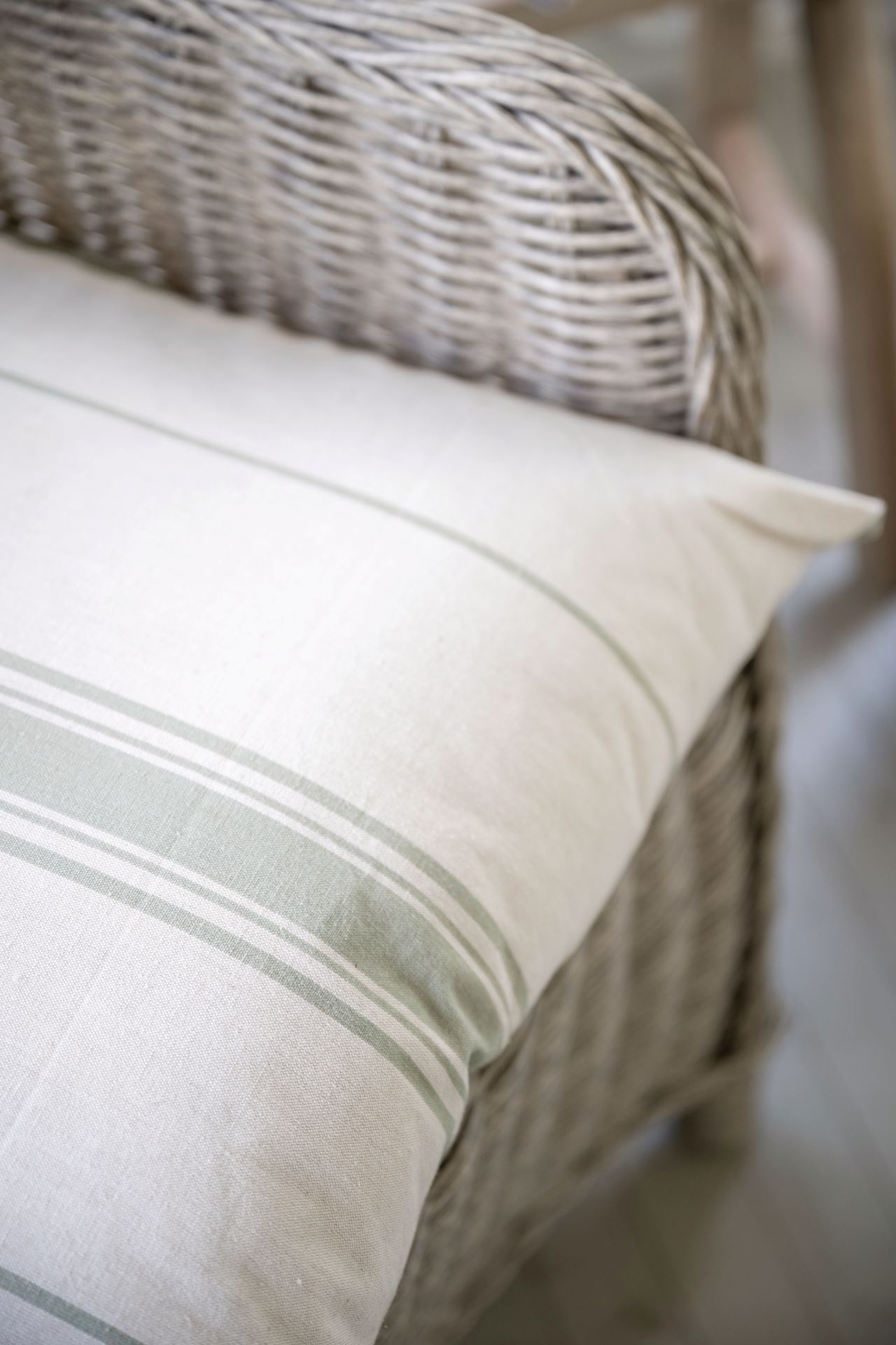 Dekoratiivpadi roheline - 6