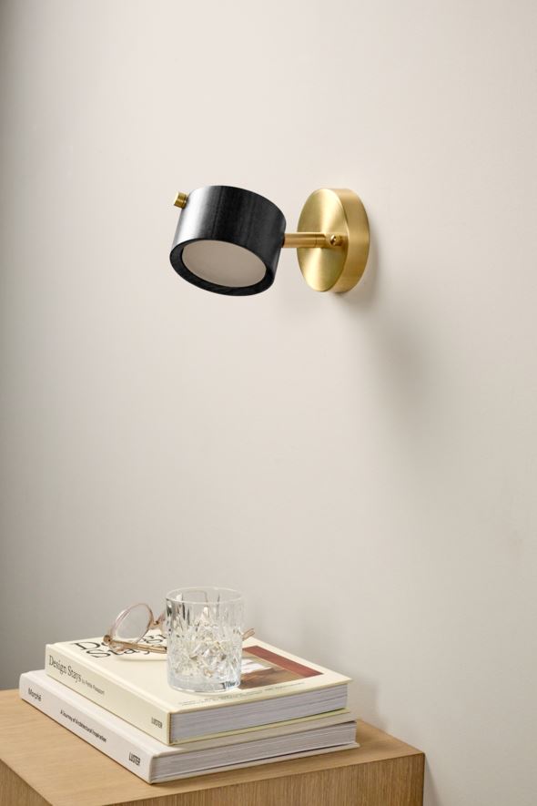 Seinavalgusti must - 2