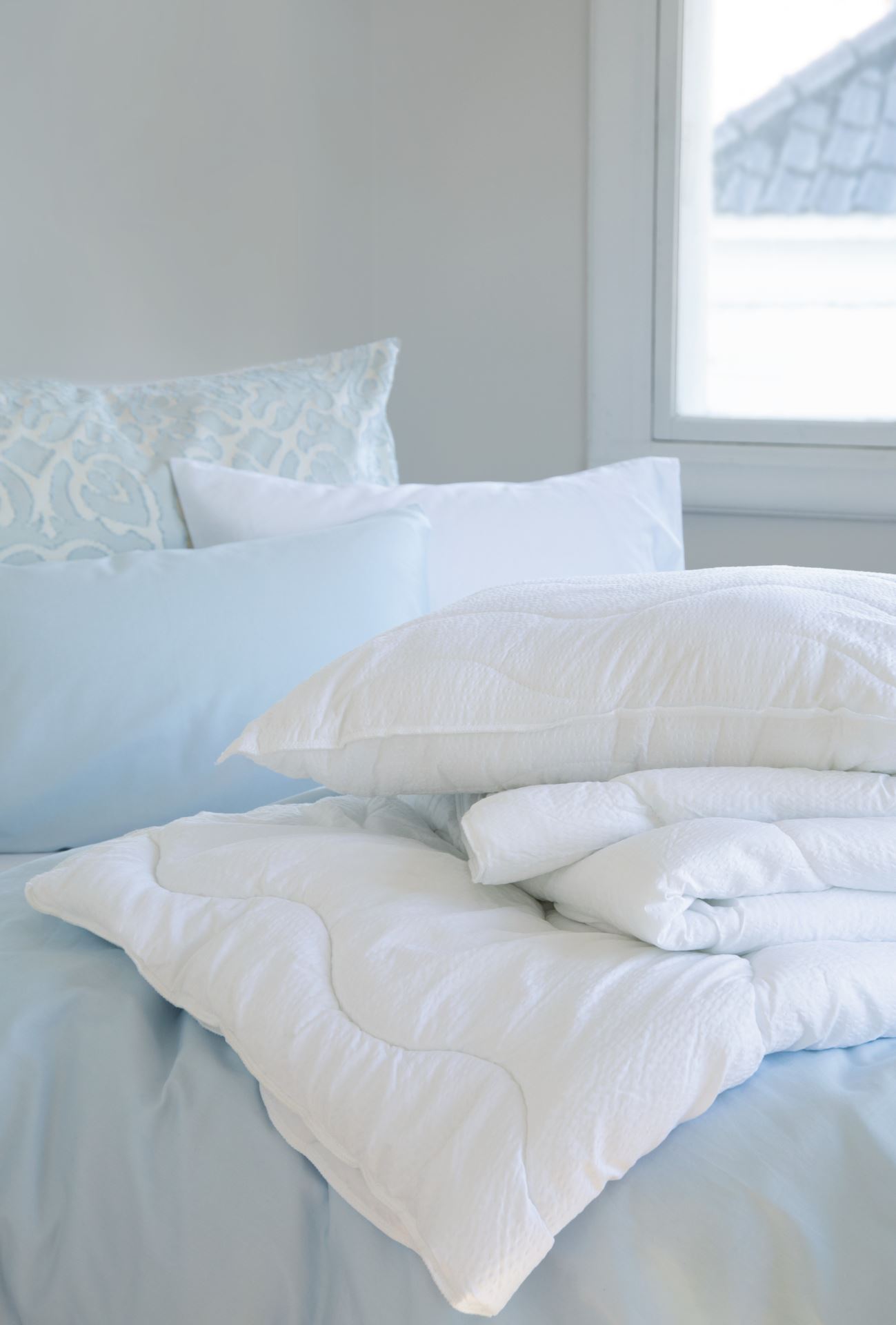 Jahe sünteetiline tekk ja padi valge - 3