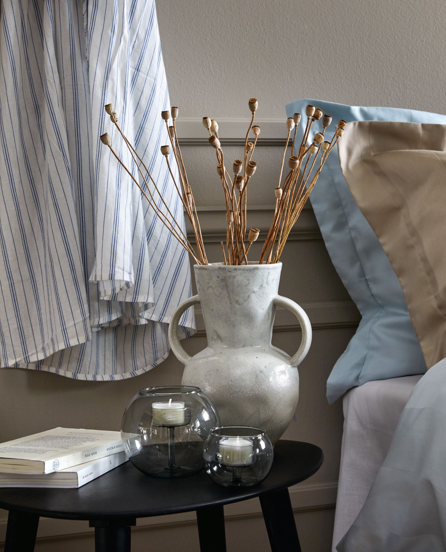 Küünlalatern tumehall - 2