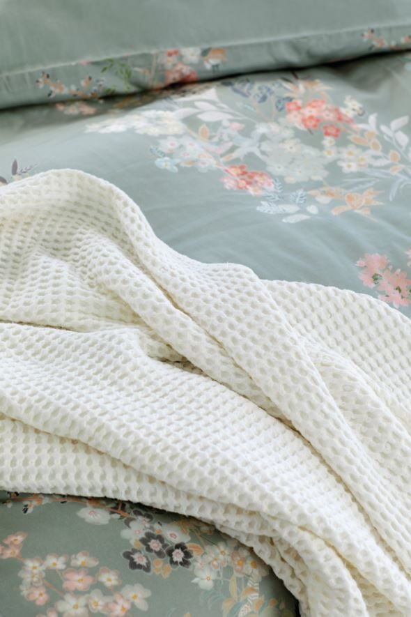 Päevatekk valge - 3