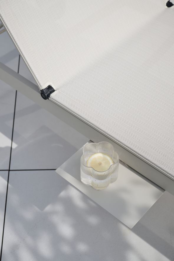 Lamamistool beež - 4