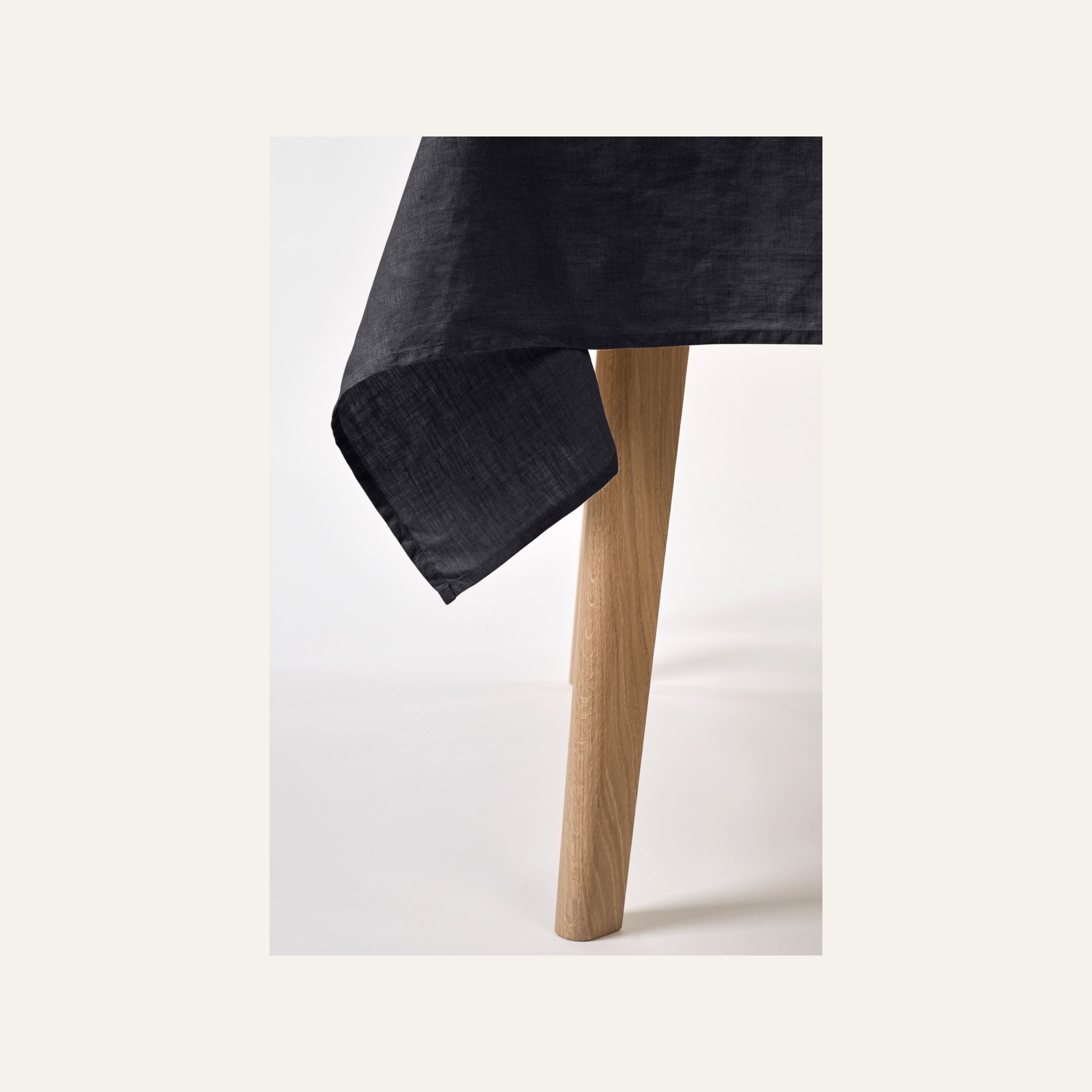 Linane laudlina must - 3